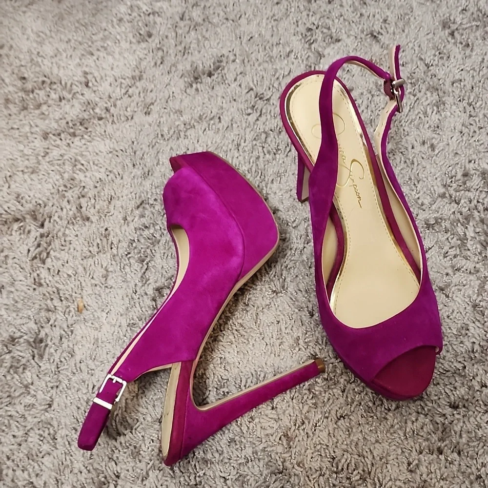 Shoe - Picture 3 of 3